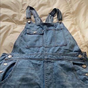 American Eagle Overalls. Boyfriend. Medium.